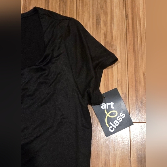 NWT Art Class Black Short Sleeve Cropped Tee With Headbands - Picture 2 of 8